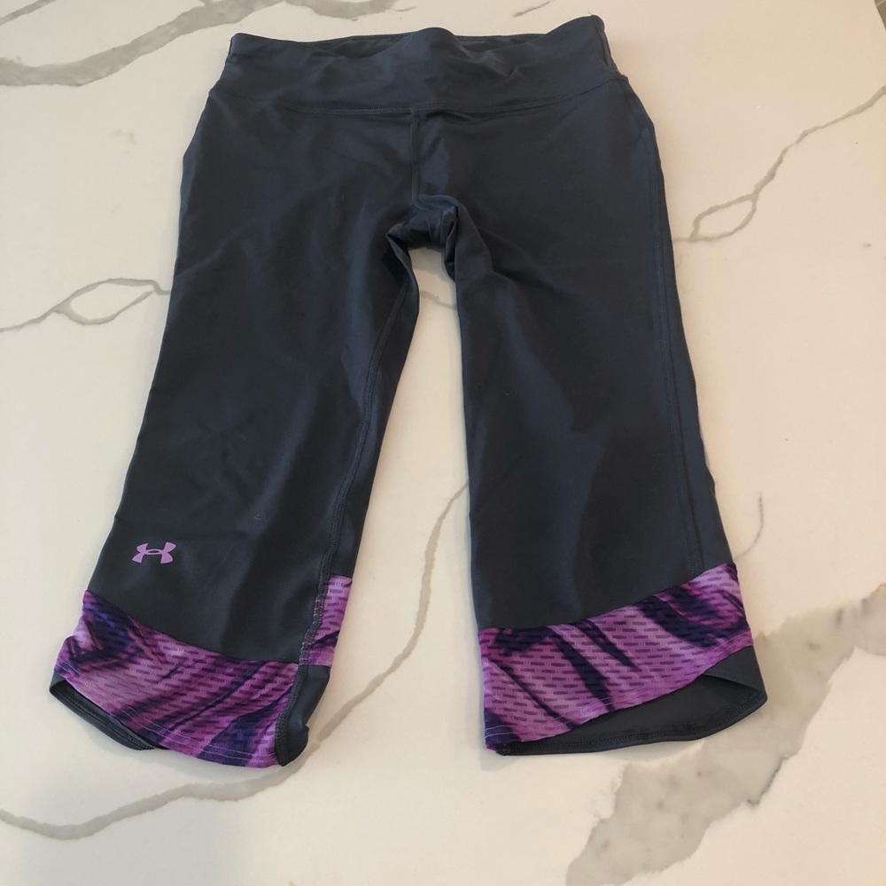 Under Armour Heat gear crops size M